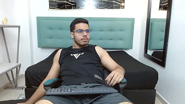 Trevor Ash online show from February 25, 3:38 am