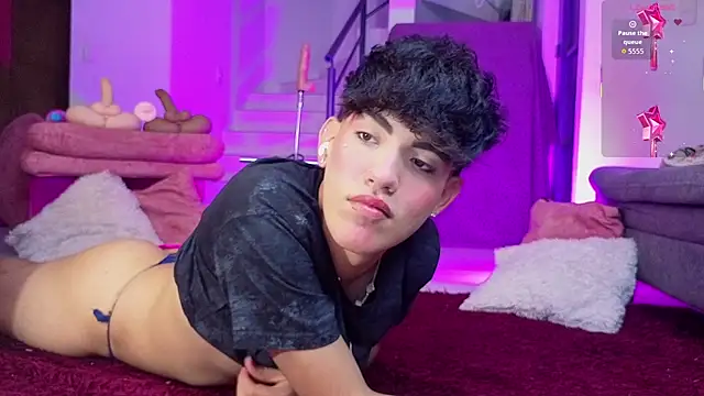 max femboy online show from April 27, 6:33 am