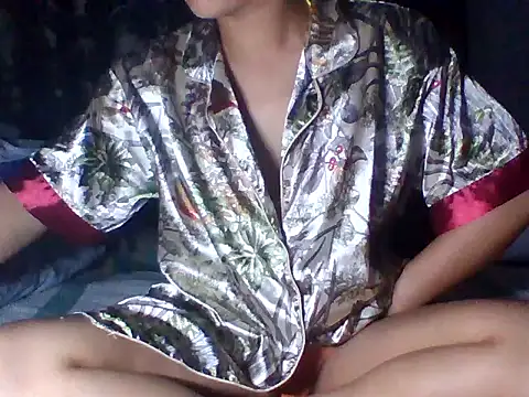 Snapshot of Hot_newbabe18 chatting on February 25, 11:42 am Hot newbabe18 online show from February 25, 11:42 am