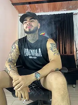 Benjii Carter1 online show from March 26, 3:23 am