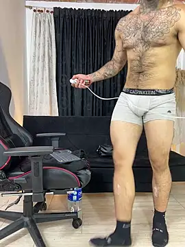 Benjii Carter1 online show from April 15, 2:07 am