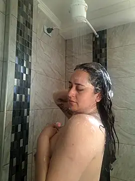 Snapshot of Jheriiz_1 chatting on February 12, 9:21 pm Jheriiz 1 online show from February 12, 9:21 pm