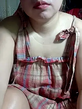 Snapshot of yun_2006 chatting on April 8, 12:43 am yun 2006 online show from April 8, 12:43 am