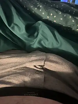 Thomascrtz online show from February 14, 5:21 pm