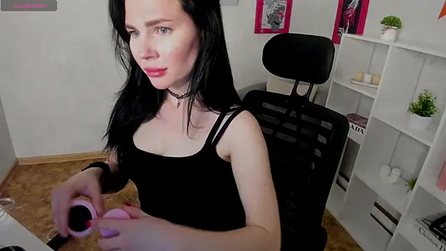 little  isabel online show from June 3, 8:06 am
