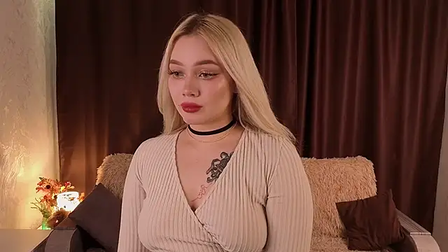 lucyirl online show from March 14, 5:07 pm