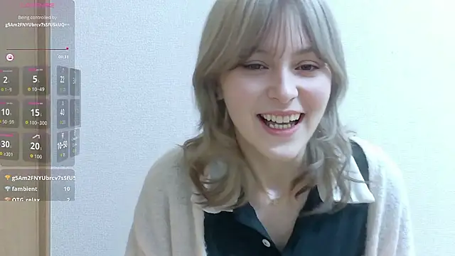 Snapshot of e_ri_ka93 chatting on July 11, 1:25 pm e ri ka93 online show from July 11, 1:25 pm