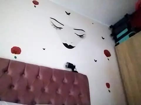 Snapshot of dana92vat chatting on February 26, 3:11 pm dana92vat online show from February 26, 3:11 pm