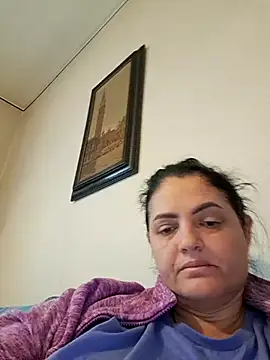 Snapshot of Sony28v chatting on February 20, 6:26 am Sony28v online show from February 20, 6:26 am