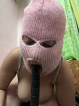 Snapshot of faettaa chatting on February 20, 8:31 pm faettaa online show from February 20, 8:31 pm