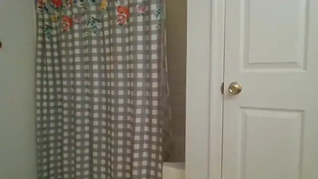 Snapshot of southeastindiann chatting on February 11, 12:32 pm southeastindiann online show from February 11, 12:32 pm