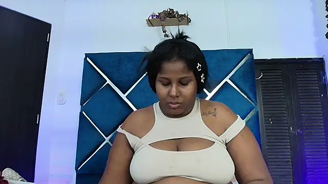 Snapshot of AlexaRousse4u chatting on July 1, 12:01 am AlexaRousse4u online show from July 1, 12:01 am