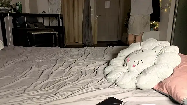 Snapshot of atorry chatting on February 9, 5:28 pm atorry online show from February 9, 5:28 pm