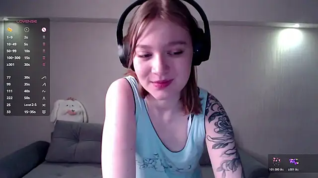 Snapshot of Mirrrra1 chatting on March 1, 10:12 pm Mirrrra1 online show from March 1, 10:12 pm