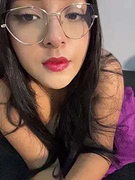 victtoria18 online show from April 11, 4:17 am