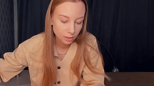 Snapshot of CarmenLipkin chatting on February 23, 9:12 pm CarmenLipkin online show from February 23, 9:12 pm