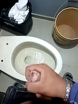 Snapshot of fercheyy chatting on February 20, 11:16 pm fercheyy online show from February 20, 11:16 pm