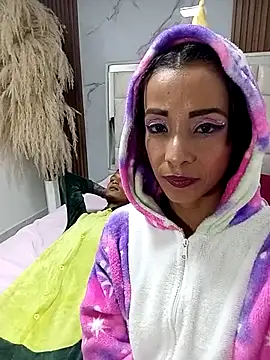 Max and anny online show from April 2, 3:37 am