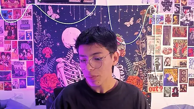 alextop  online show from February 13, 6:15 pm