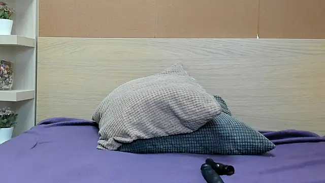 Snapshot of PinkyTwerkyX chatting on November 15, 1:18 pm PinkyTwerkyX online show from November 15, 1:18 pm