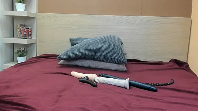 Snapshot of PinkyTwerkyX chatting on December 3, 1:20 pm PinkyTwerkyX online show from December 3, 1:20 pm