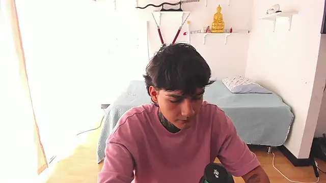 Snapshot of Your_Tao chatting on February 16, 4:14 pm Your Tao online show from February 16, 4:14 pm