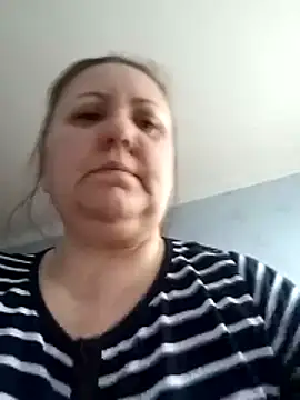 Snapshot of LockyCharm111 chatting on February 13, 7:37 am LockyCharm111 online show from February 13, 7:37 am