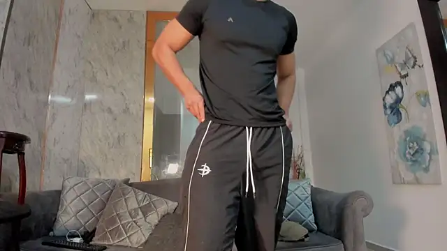 Maik Mejia online show from February 16, 9:00 pm