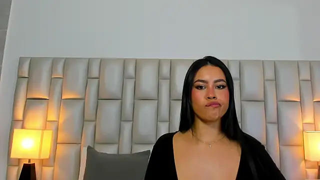 paola katy dicks online show from March 9, 7:29 pm