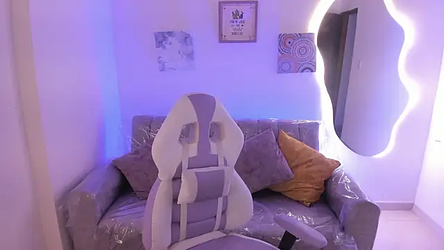 Afrodita rouss online show from February 16, 8:16 pm