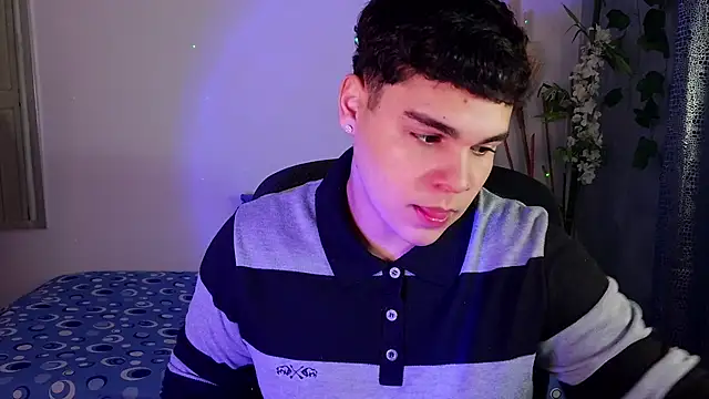 eithan jonnes online show from March 9, 7:07 pm