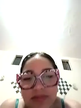 Snapshot of samantha-691 chatting on March 4, 3:45 am samantha-691 online show from March 4, 3:45 am