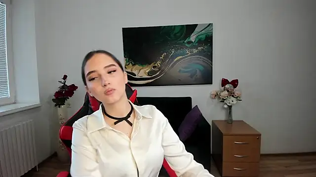 Snapshot of Effy_Royse chatting on February 13, 6:53 am Effy Royse online show from February 13, 6:53 am