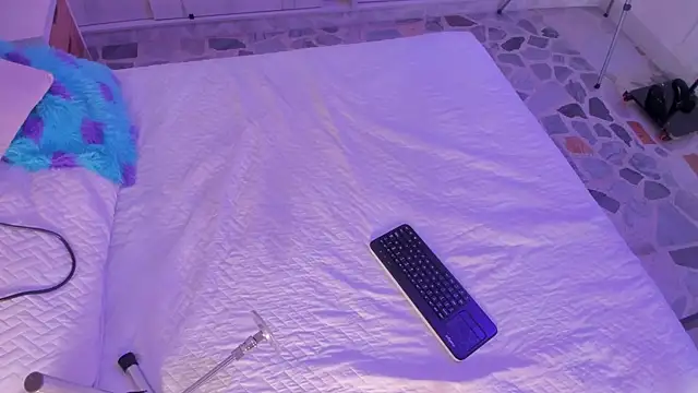 Bunny Blush1 online show from March 26, 7:08 pm