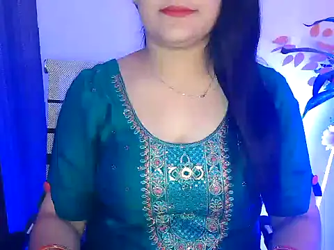 Snapshot of _chitranshi chatting on February 28, 5:08 am chitranshi online show from February 28, 5:08 am