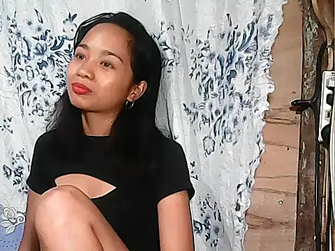 Snapshot of Asianpinay_Skinny1818 chatting on February 10, 10:47 pm Asianpinay Skinny1818 online show from February 10, 10:47 pm