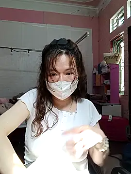 Trang26 online show from March 1, 6:15 am