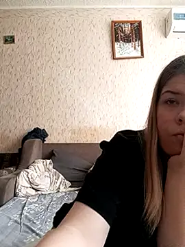 Snapshot of EvaTallor chatting on March 2, 7:15 am EvaTallor online show from March 2, 7:15 am