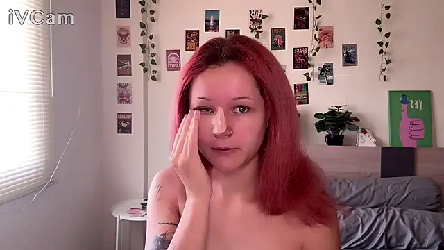 pixieyes00n online show from February 18, 2:18 am