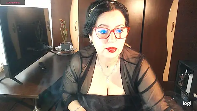 Snapshot of exiMIlf chatting on February 20, 12:49 pm exiMIlf online show from February 20, 12:49 pm