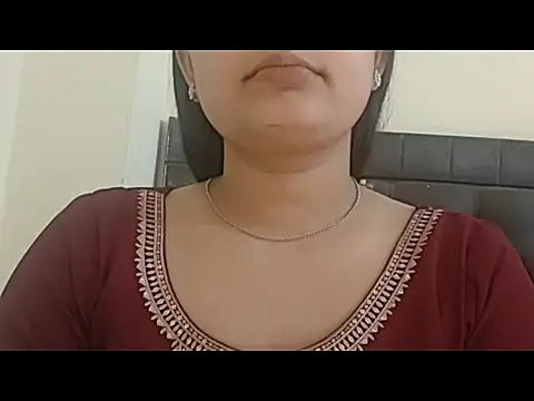 Snapshot of Strip_Girl8 chatting on February 10, 2:32 pm Strip Girl8 online show from February 10, 2:32 pm