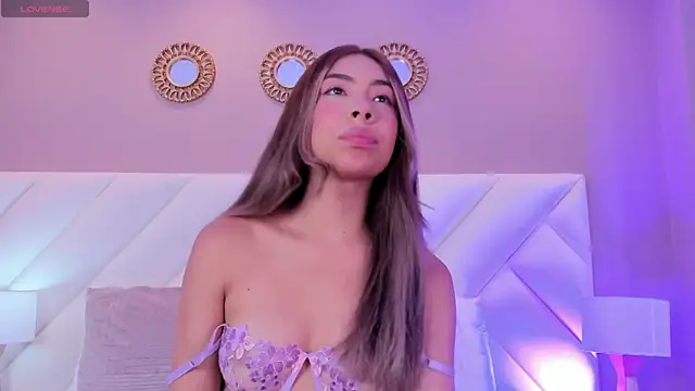 ValeryGomezz online show from May 25, 2:45 pm