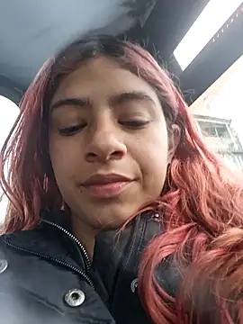 Snapshot of lunabloom2 chatting on February 18, 12:45 pm lunabloom2 online show from February 18, 12:45 pm