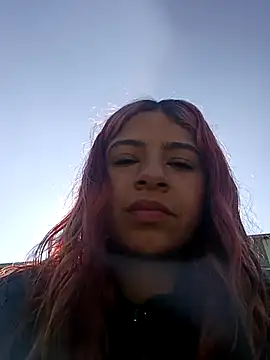 Snapshot of lunabloom2 chatting on February 28, 1:01 pm lunabloom2 online show from February 28, 1:01 pm