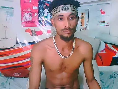 Snapshot of EroticPoison69 chatting on February 14, 6:15 pm EroticPoison69 online show from February 14, 6:15 pm