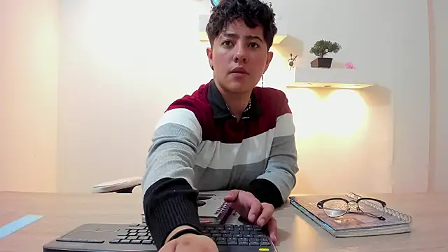 Snapshot of Gaia_n_Nix chatting on February 17, 7:53 pm Gaia n Nix online show from February 17, 7:53 pm