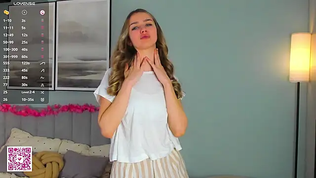 Snapshot of EclipseUrge chatting on February 25, 7:07 am EclipseUrge online show from February 25, 7:07 am