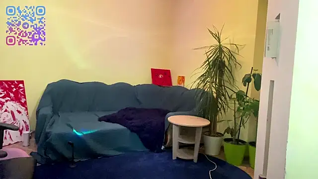 Snapshot of Ashleymons chatting on February 17, 5:19 pm Ashleymons online show from February 17, 5:19 pm