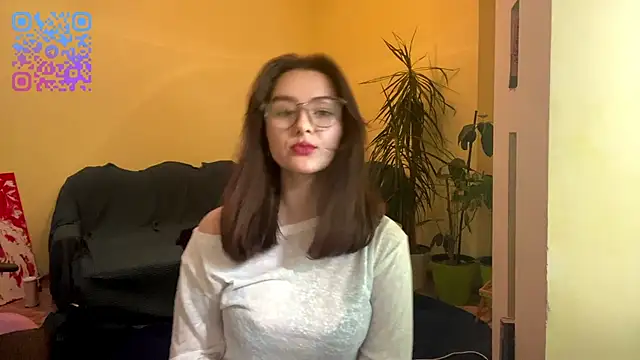 Snapshot of Ashleymons chatting on February 18, 6:15 pm Ashleymons online show from February 18, 6:15 pm