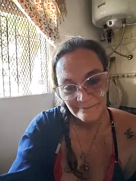 Nanybeach online show from February 21, 8:10 pm